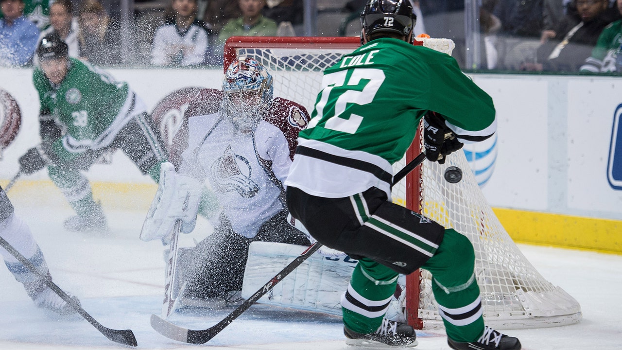 Stars see streak end in tough loss to Avs